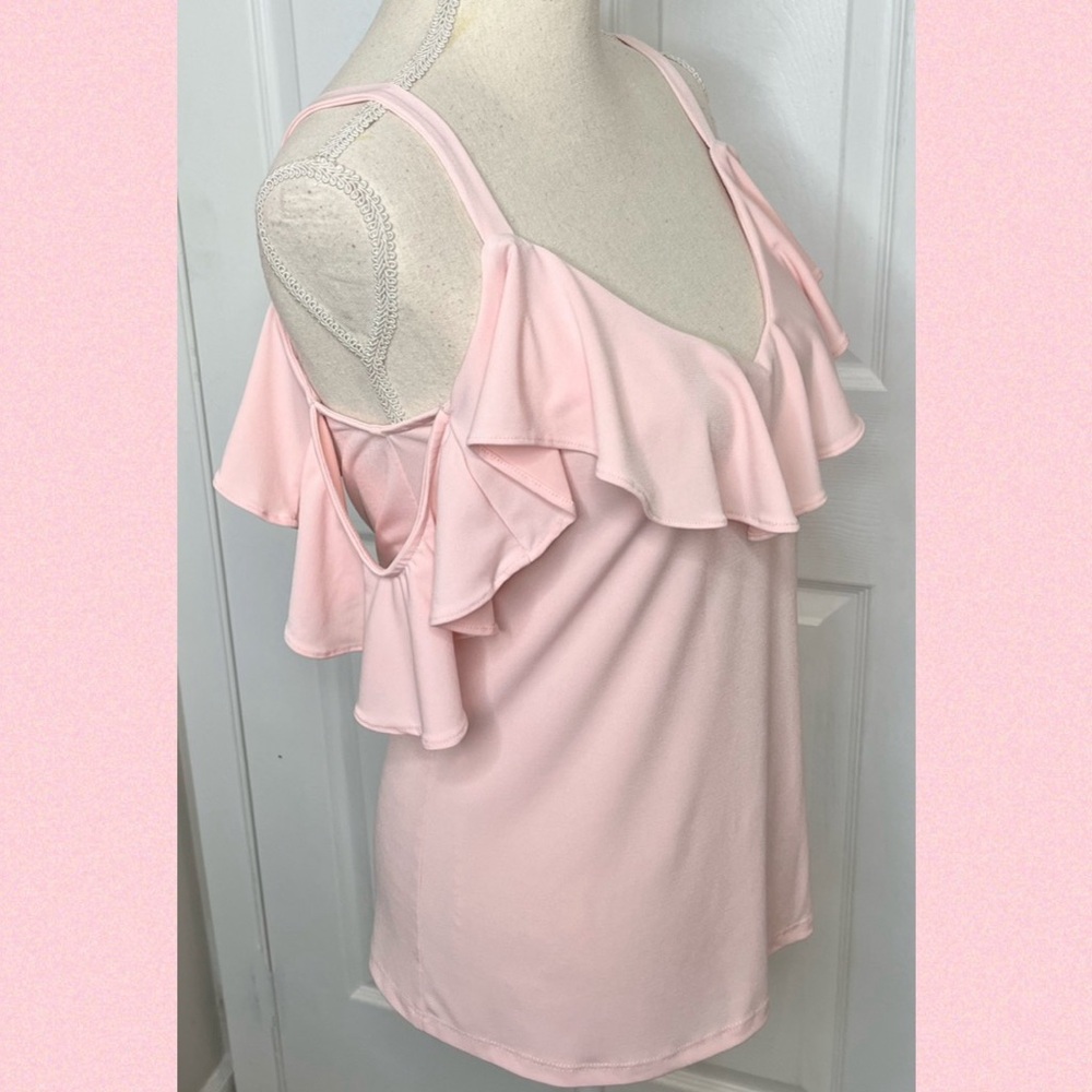 Express Light Pink Ruffle Cold Shoulder Top size Small - Picture 2 of 5